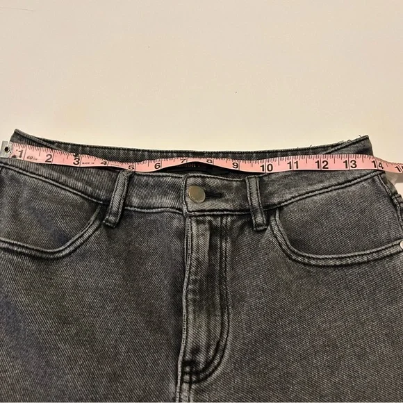 High Stretch Mid-Rise Barrel Jeas Fashion Black Animation Graphics Sz 28 - Picture 10 of 15